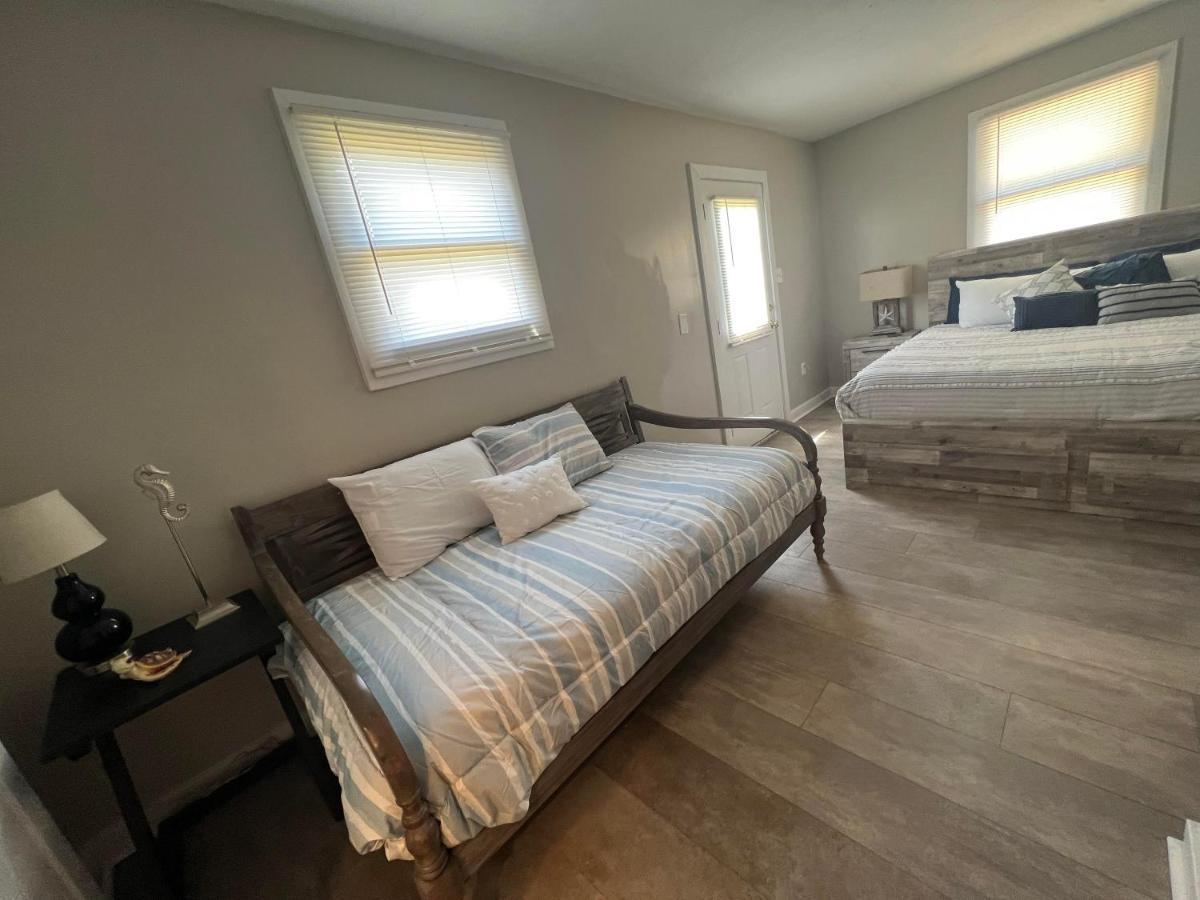 4/2 Home Close To Beach, Centrally Located! Гълфпорт Екстериор снимка